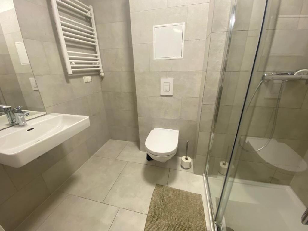Vienna's Danube Appartement Wenen